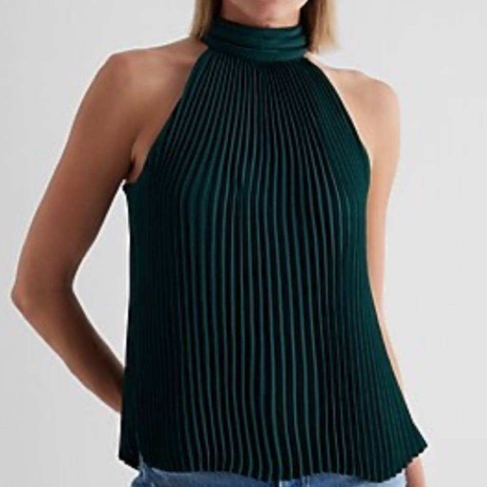 Express pleated top